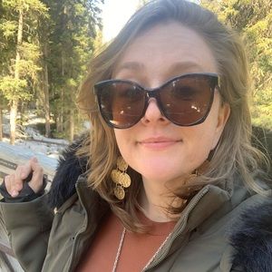 Meet your Posher, Stef